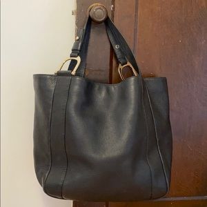 Gucci purse black with gold hardware